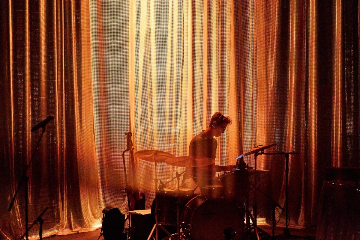 Outcalls: Release the Gowns